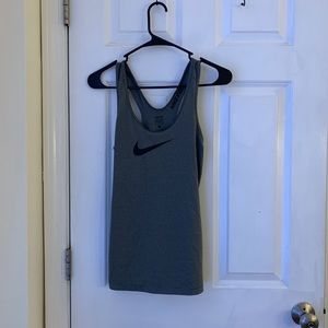 Nike workout tank top